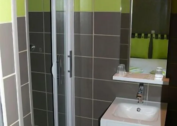 Chic'o Rail Hotel 2*