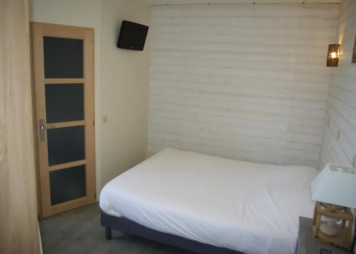 Chic'o Rail Hotel 2*